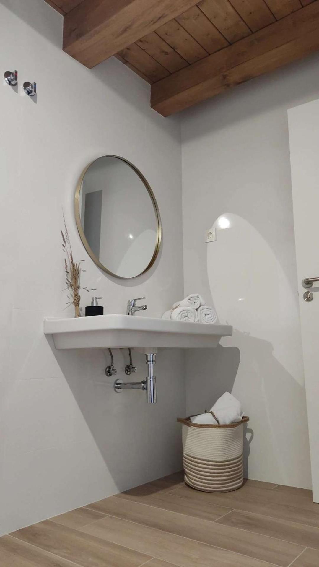 Casa Rural El Pinche Quincoces de Yuso ภายนอก รูปภาพ
