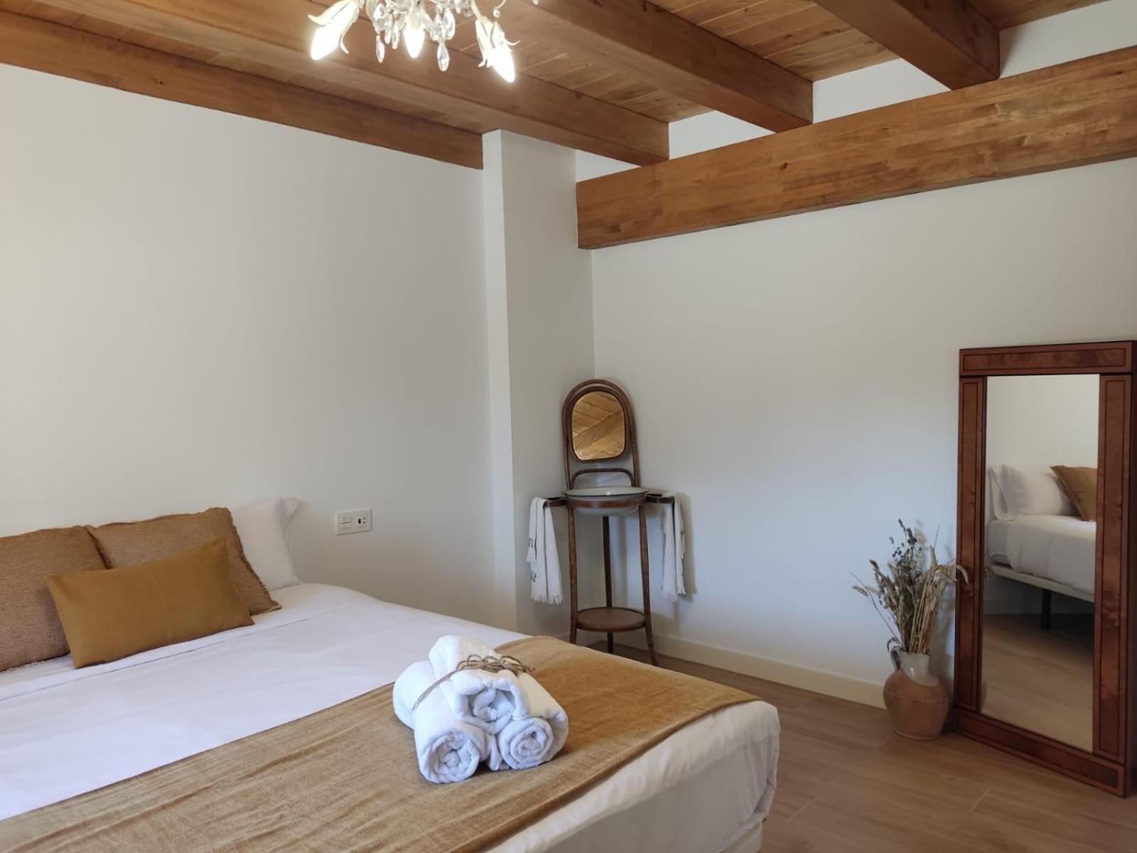 Casa Rural El Pinche Quincoces de Yuso ภายนอก รูปภาพ