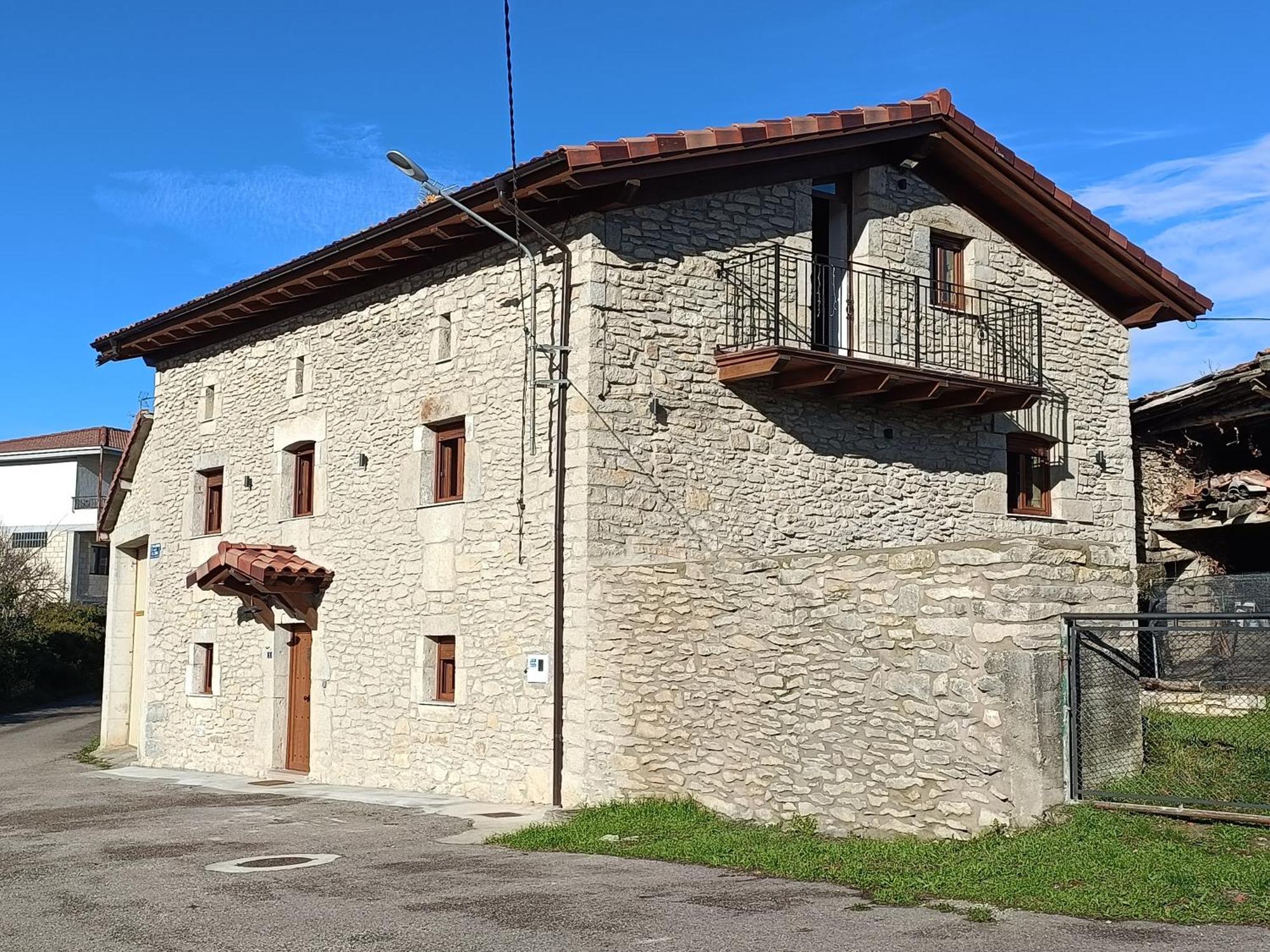 Casa Rural El Pinche Quincoces de Yuso ภายนอก รูปภาพ